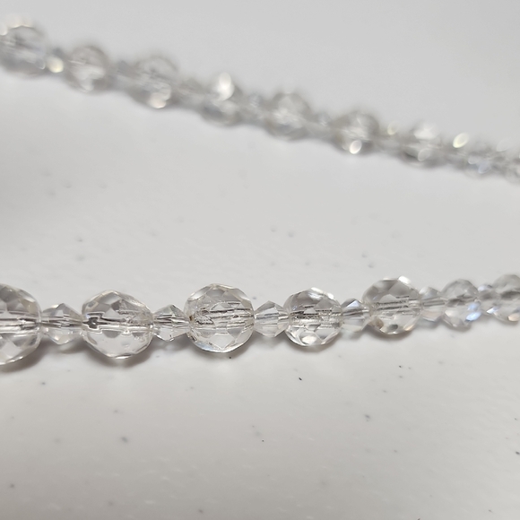 Elegant Crystal Necklace 20 inch Glow  0002 - Picture 9 of 16